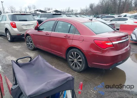 2013 Chrysler 200 Touring из США, поврежденный, VIN 1C3CCBBB9DN542788